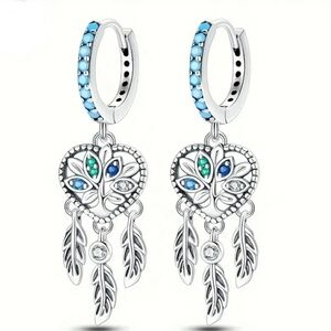 Dreamcatcher dangle earrings / Sterling silver